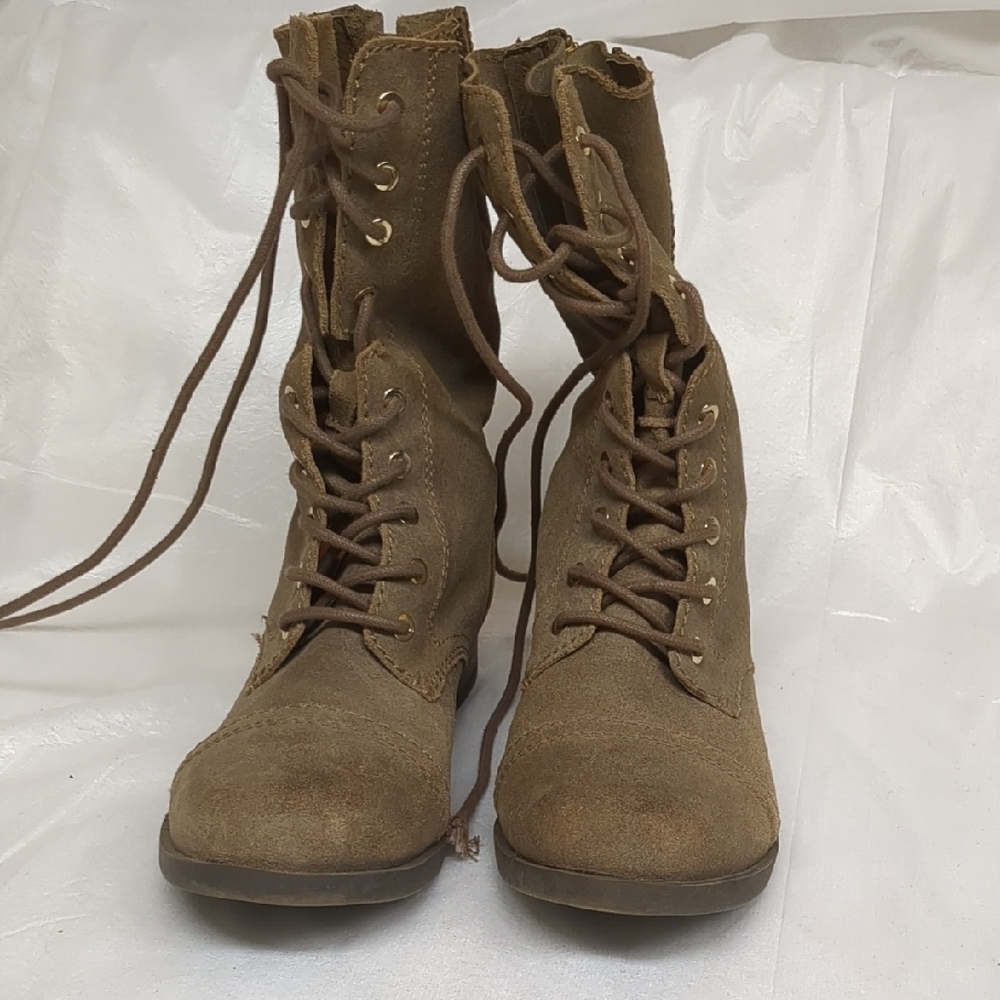 Brown Lace-Up Women's Boots